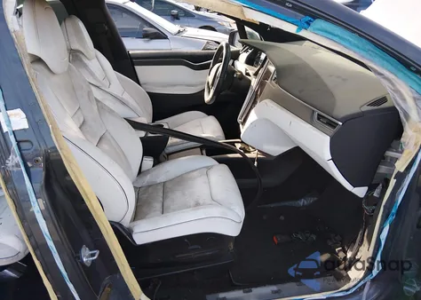 2016 Tesla Model X 60D/P100D/P90D из США, поврежденный, VIN 5YJXCAE48GF006258